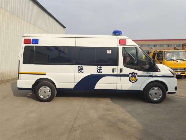 福特V348囚車