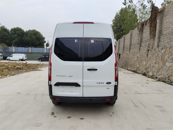 福特V362殯儀車