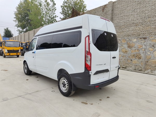 福特V362殯儀車