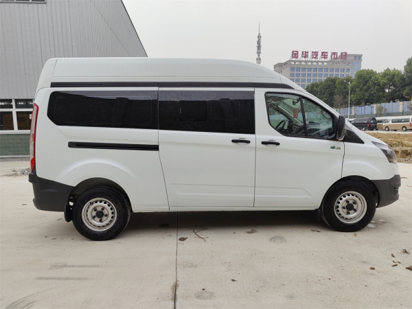 福特V362殯儀車